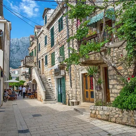 Iva Apartmán